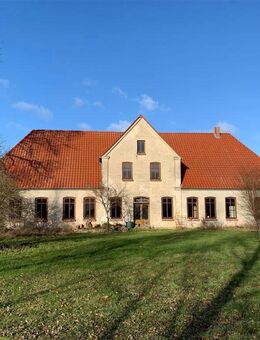 beeindruckendes Gutshaus in Ostseenähe - Damshagen