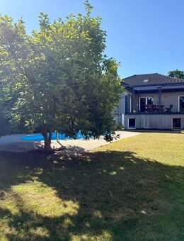 FAMILIENFREUNDLICHER BUNGALOW | Pool + Grundstück + Sauna + viel Platz und Komfort! - Rüdersdorf (Berlin)
