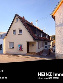 Platz für die ganze Familie - Großzügiges Einfamilienhaus mit Einliegerwohnung in Winnenden-Hanweiler - Winnenden