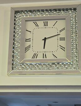 Wand Uhr - Nürnberg