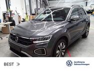 VW T-Roc, 1.0 TSI MOVE DIGITAL 17ZOLL, Jahr 2023 - Mühlheim (Main)