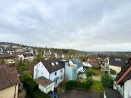 Ihr neues Zuhause in Sulzgries - Geräumige 4-Zimmer-Wohnung mit Balkon und eigenem Stellplatz! - Esslingen (Neckar)