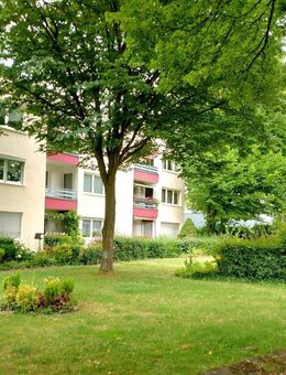 Großzügige 6-Zimmer Wohnung mit Balkon und Gartenmitbenutzung, ruhige und grüne Wohnlage, kleine Eigentümergemeinschaft - Köln