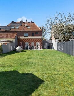 +solides Zwei-Generationen-Haus + - Baesweiler