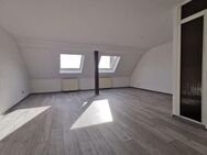 Schöne 3-Raum-Wohnung im Dachgeschoss (985) - Gera