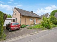 Freihstehendes Einfamilienhaus mit Potenzial auf attraktivem Eckgrundstück in Kaarst-Vorst - Kaarst