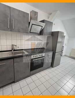 Renovierte 4 Zimmer Wohnung mit neuer Einbauküche im Herzen von Weida! - Weida