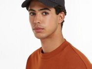 Calvin Klein Trucker Cap ESSENTIAL PATCH TRUCKER MONO mit Logoprägung, unisex