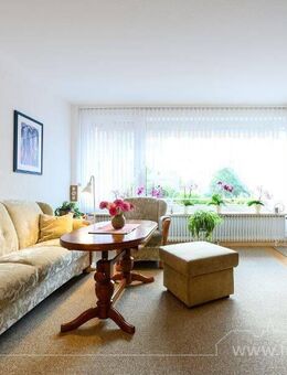 Schön gepflegte Terrassenwohnung mit moderner Einbauküche und Garage - Leer (Ostfriesland)