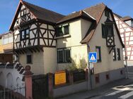 ***Denkmalgeschütztes Fachwerkhaus mit 2 großen Wohnungen in der Innenstadt von Michelstadt*** - Michelstadt