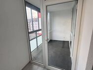 ***modernisierte 2-ZBK mit Loggia und PKW-Stellplatz*** - Hanau (Brüder-Grimm-Stadt)