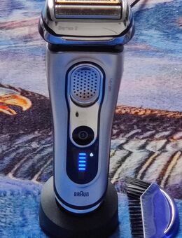Braun S9 Series Silber Wet&Dry Premium Edition Rasierer NEUWERTIG abzugeben. - Talkau