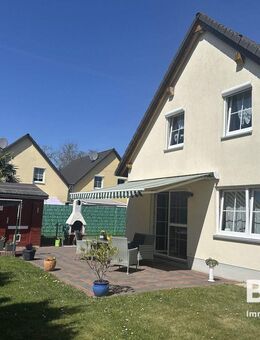 Gepflegtes Einfamilienhaus mit Carport, Stellplatz und 5000l Zisterne - Zülpich