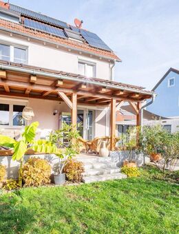 Idyllischer Familientraum: Moderne Doppelhaushälfte in Pleidelsheim - Pleidelsheim