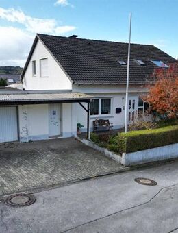 / Ruhige Lage: Einfamilienhaus mit Einliegerwohnung in Sundern - Sundern (Sauerland)