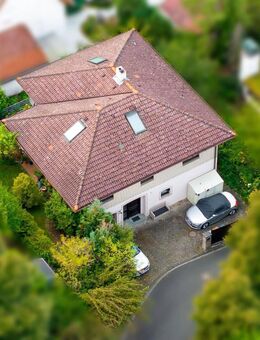 Großzügiges Zweifamilienhaus in idyllischer Lage mit Garten - Würzburg