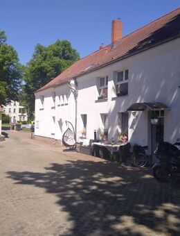 Attraktives Mehrfamilienhaus mit Grundstück und Erweiterungspotential - Berlin