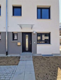 Charmantes Reihenendhaus mit Dachterrasse & Garten in Kenzingen - Kenzingen