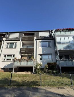 Ihr neues IMMOBILIEN QUARTIER: Schöne 3,5-Zimmer Wohnung mit Garage in ruhiger Lage von Burgdorf - Burgdorf (Landkreis Region Hannover)