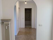 Terrassenwohnung mit Flair- Licht und Raum zum Leben - München