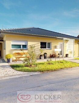 Neubau Bungalow im Grünen! - Wohnen auf einer Ebene ++Decker Immobilien++ - Schwindegg