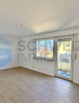 Sofort bezugsfreie, frisch renovierte 2-Zimmer-Dachgeschosswohnung in Schorndorf! - Schorndorf (Baden-Württemberg)