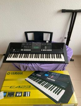 Yamaha PSR-E423 Keyboard - Aglasterhausen