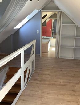 Stilvolle 2 Raumwohnung im Dachgeschoss - Erfurt