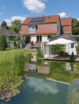 Gepflegtes Zweifamilienhaus mit hochwertiger Ausstattung und parkähnlichem Grundstück - Falkensee