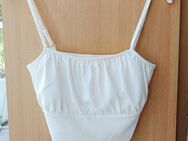 H&M Oberteil Crop Top Cropped Trägertop Trägershirt Spaghetti Shirt weiß creme Raffung gerafft gr. 34 XS,36 S NEU - Hardheim
