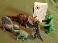5 alte Dino Figuren aus unterschiedlichen Zeiten - Niederfischbach