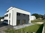 Neuwertiges modernes Zweifamilienhaus - Arnsberg