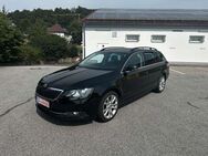 Skoda Superb Combi Exclusive-AUTOMATIK-XENON-AHK-EURO5 - Deggendorf