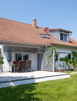 Provisionsfrei! Familienfreundliches EFH in ruhiger Lage mit gepflegtem Garten - Schlier