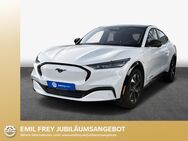 Ford Mustang Mach-E, AWD, Jahr 2022 - Heilbronn