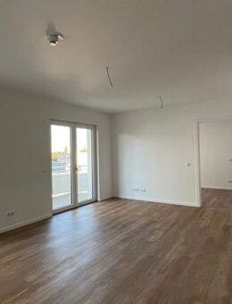 Traum in weiß - mehrere Erstbezüge. - Berlin