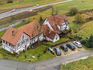 Drei traditionelle Bauernhäuser mit viel Platz - Reichenbach (Heuberg)