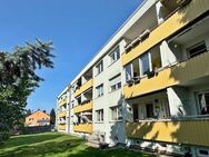 NÜRNBERG-ALTENFURT: GEPFLEGTE 3-ZI-HOCHPARTERRE-WOHNUNG MIT GROSSER LOGGIA UND EINZELGARAGE - Nürnberg