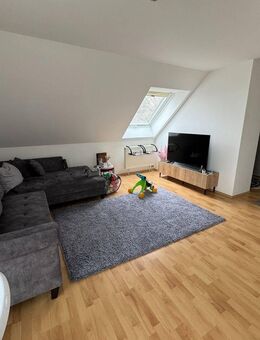 Schöne 2 Zimmer DG-Wohnung in Dillingen - Dillingen (Donau)