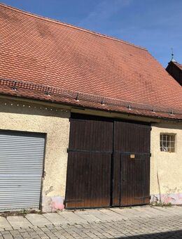 Reihenmittelhaus, nah am Zentrum, trotzdem ruhig gelegen - Tirschenreuth