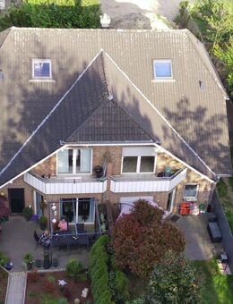 Massives Vierfamilienhaus mit attraktiven Wohnflächen, privatem Garten und Balkonen - Kleve (Nordrhein-Westfalen)
