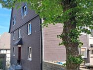 Freistehendes Wohnhaus aus dem 19. Jahrhundert mit Garage und Garten in Warstein-OT Belecke - Warstein