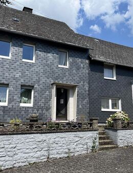 Ein- bis Zweifamilienhaus in zentraler Lage von Neunkhausen. - Neunkhausen