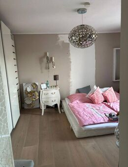 3 Zimmer Wohnung mit Balkon und Einbauküche - Wuppertal