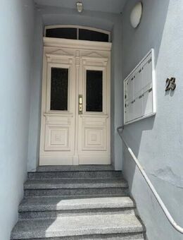 Zentral gelegene Wohnung in Treuen, Wannenbad, Küchenzeile, neu renoviert - Treuen