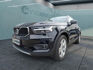 Volvo XC40, Momentum, Jahr 2019 - München