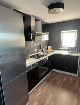 Moderne, helle und gepflegte DG-Wohnung im begehrten Stadtteil Wiemelhausen - Bochum