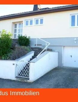 Freistehendes 1- Familienhaus mit Garten und Garage wartet auf eine nette kleine Familie - Hohenstein (Hessen)