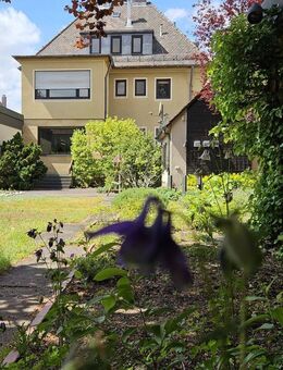 Großzügiges Mehrgenerationenhaus in gefragter Wohnlage - Nürnberg