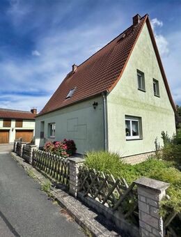 Großzügiges Einfamilienhaus mit Doppelgarage und Ausbaureserve - Molschleben